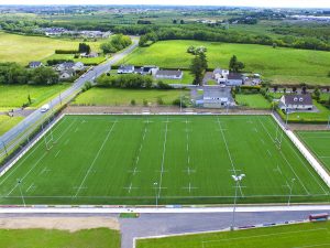 Выдающееся поле для регби с искусственной травой в Mullingar RFC